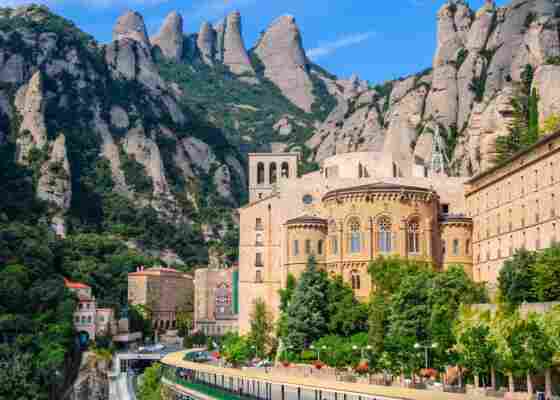 1342400 monastery montserrat Монастырь Монсеррат в Испании: духовное убежище и природная жемчужина