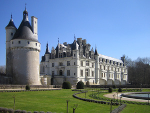 Chenonceau 200503201 300x225  Долина Луары