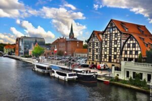 granaries by the brda 300x199 granaries by the brda